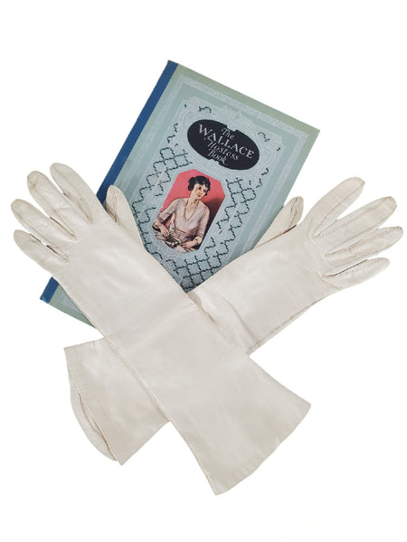 50s/60s Doeskin Three-Quarter Length Creamy White Gloves