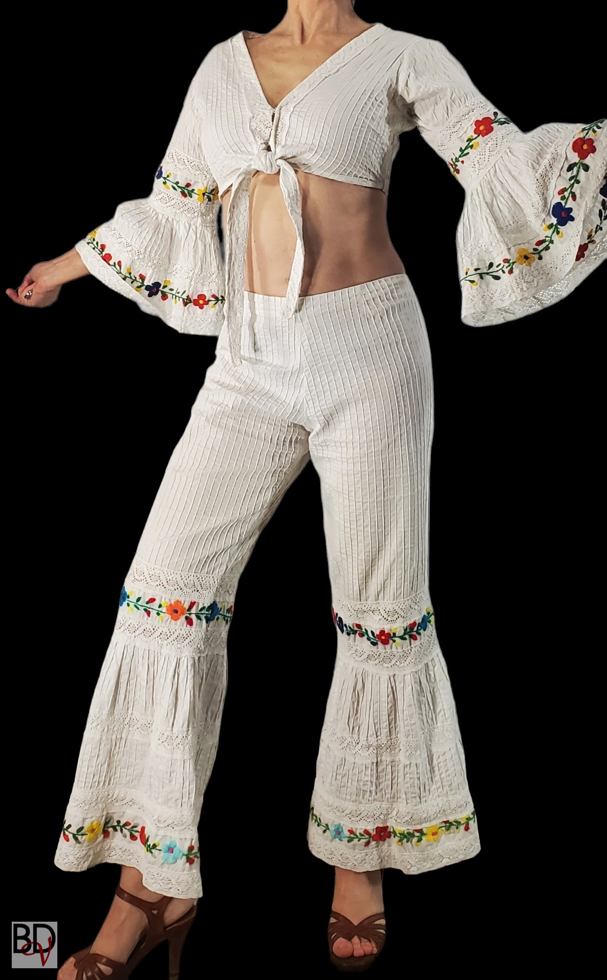 1960s Bell Bottom Pants and Shirt With Short or Long Sleeves